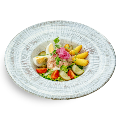 Салат с тунцом и французским соусом